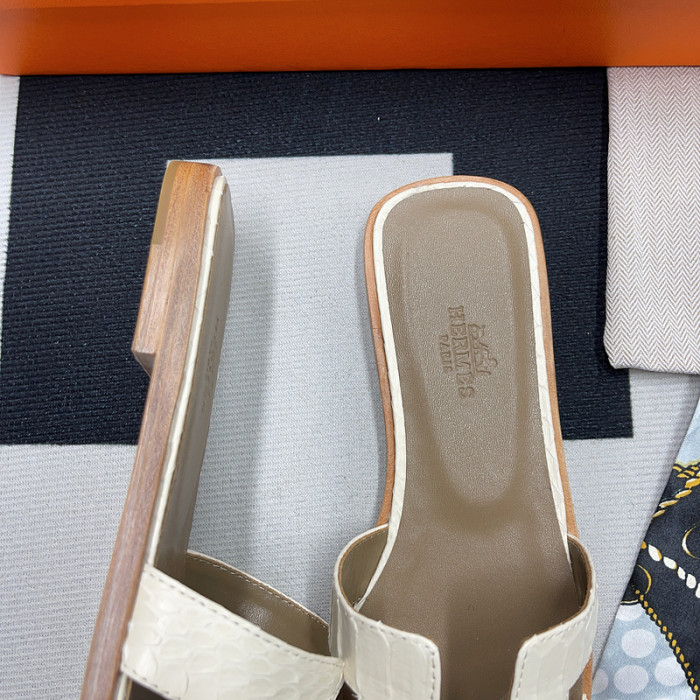 HER*MES SLIDE