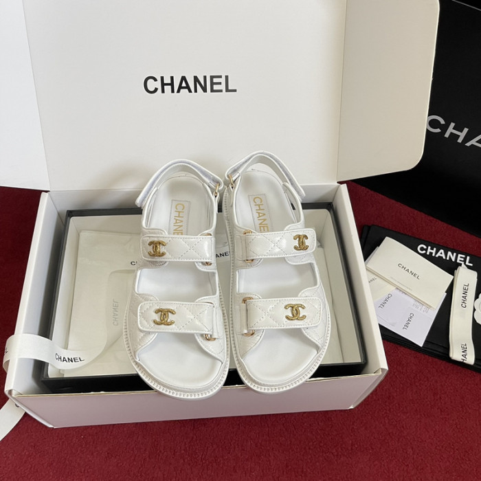 Ch*el sandal