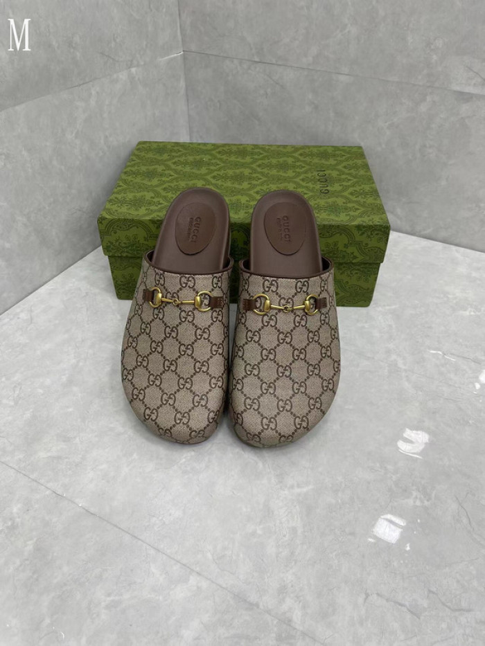 GUCC SANDALS