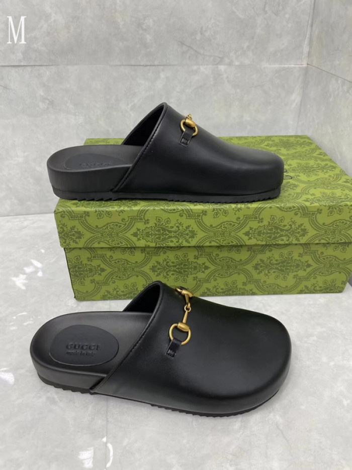 GUCC SANDALS