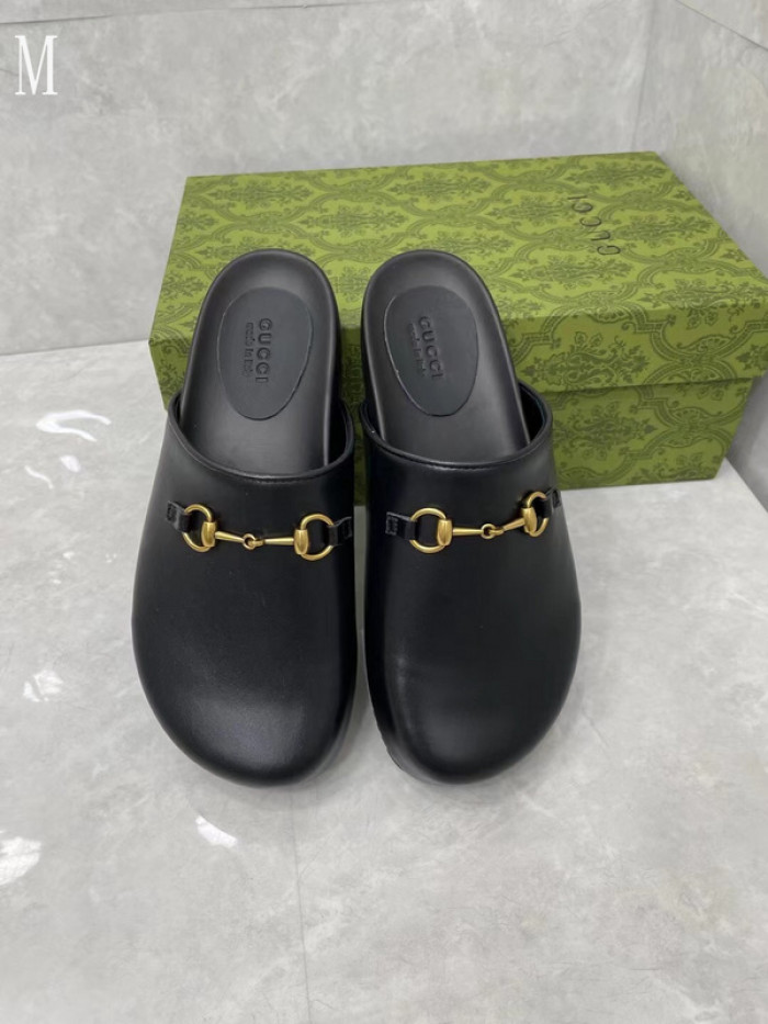GUCC SANDALS