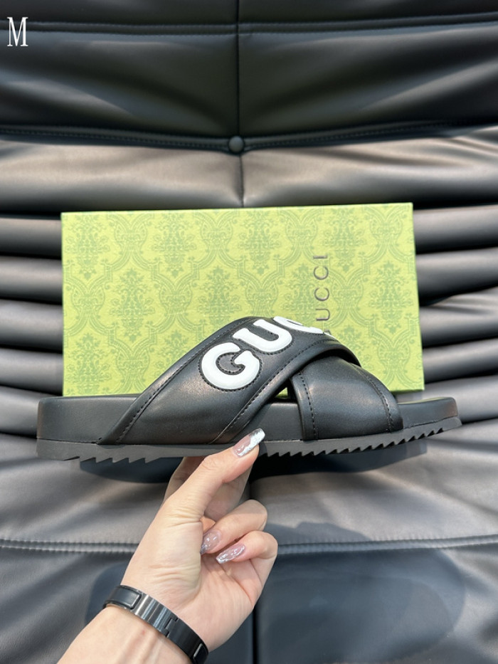 GUCC SANDALS