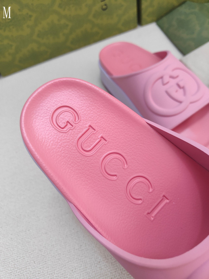 GUCC SANDALS
