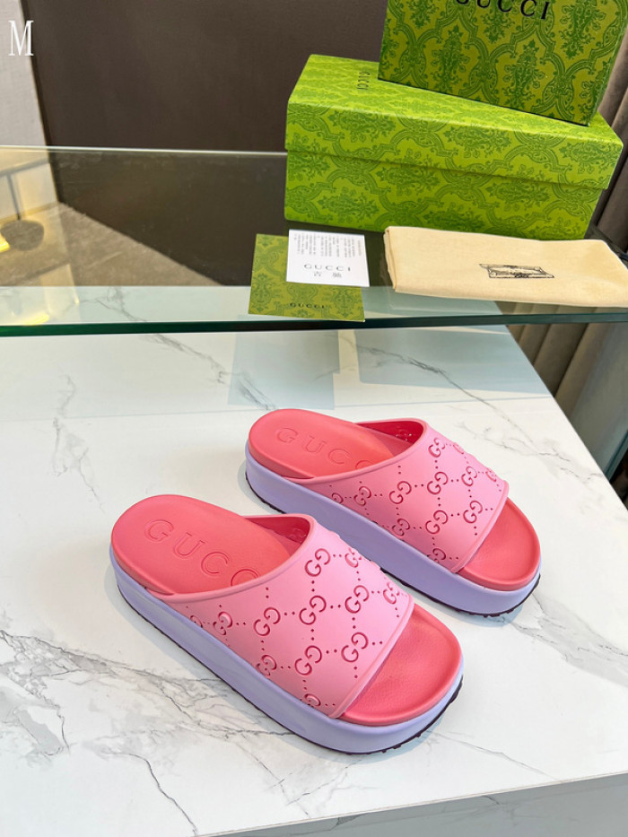 GUCC SANDALS