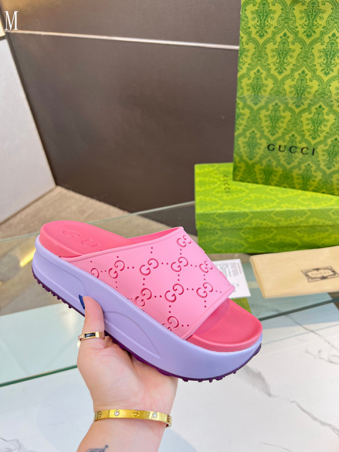GUCC SANDALS