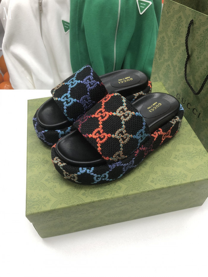 GUCC SANDALS