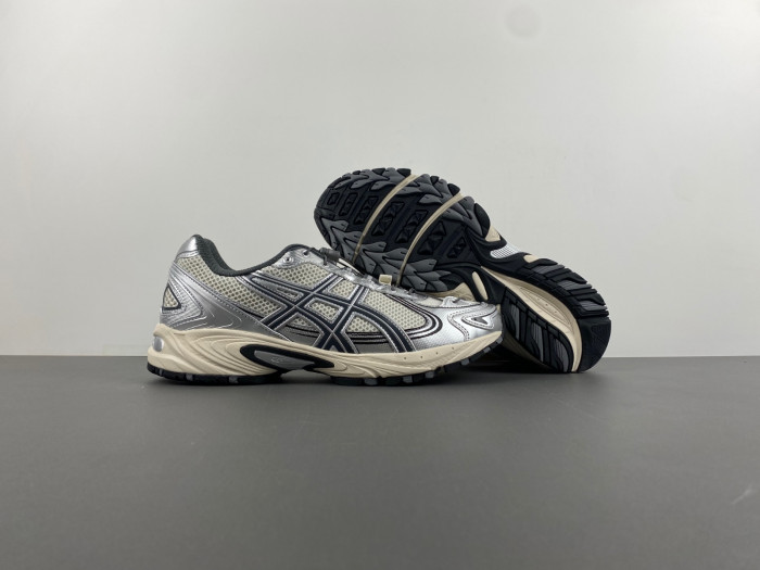 As*ic*s gel-kahana tr v4 "white silver"