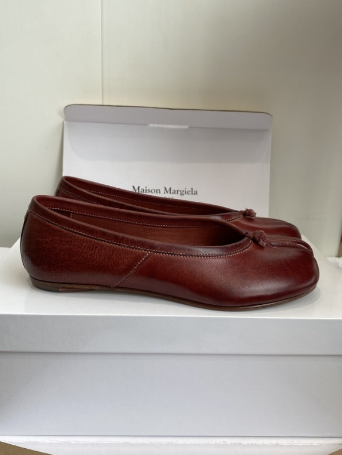ma*s*n Ma*i*la tabi shoes