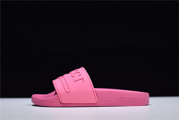 G*u*i sandals