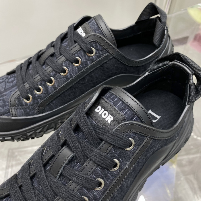 D*or b28 sneaker