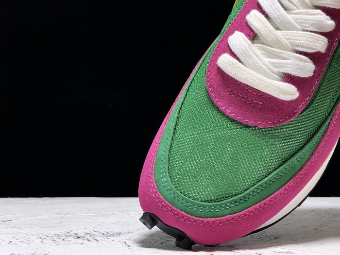 nike ld waffle sacai pine green bv0073-301