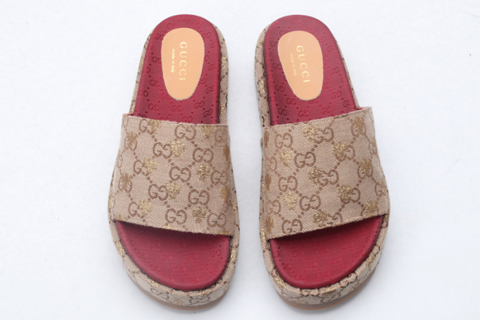 G*u*i sandals